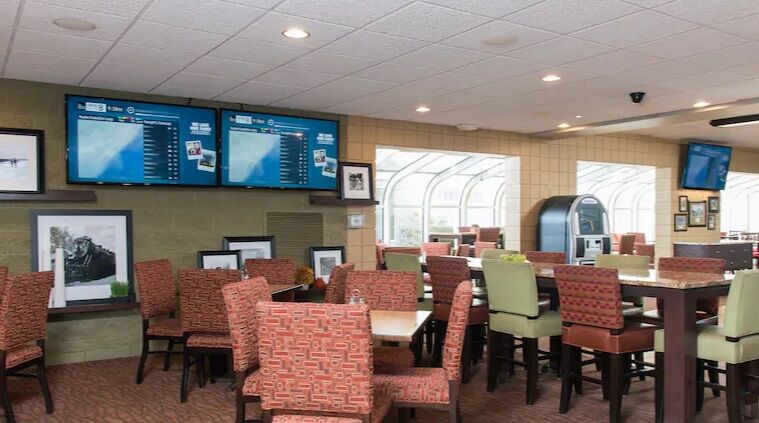 Hampton Inn Холланд Экстерьер фото